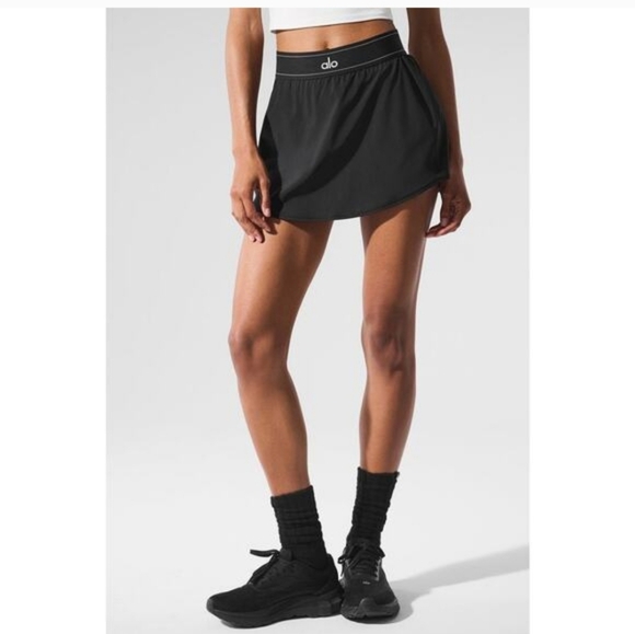 Alo Yoga Match Point Tennis Skirt Black Skort XS NWT $78 Best Seller - Picture 4 of 10